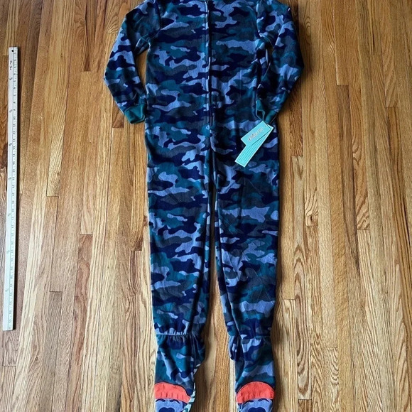 Cat  & Jack boys PJ’s - Picture 1 of 4